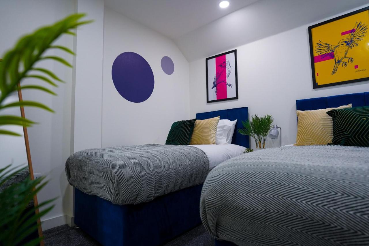 Platform Bedford Apartment Bagian luar foto