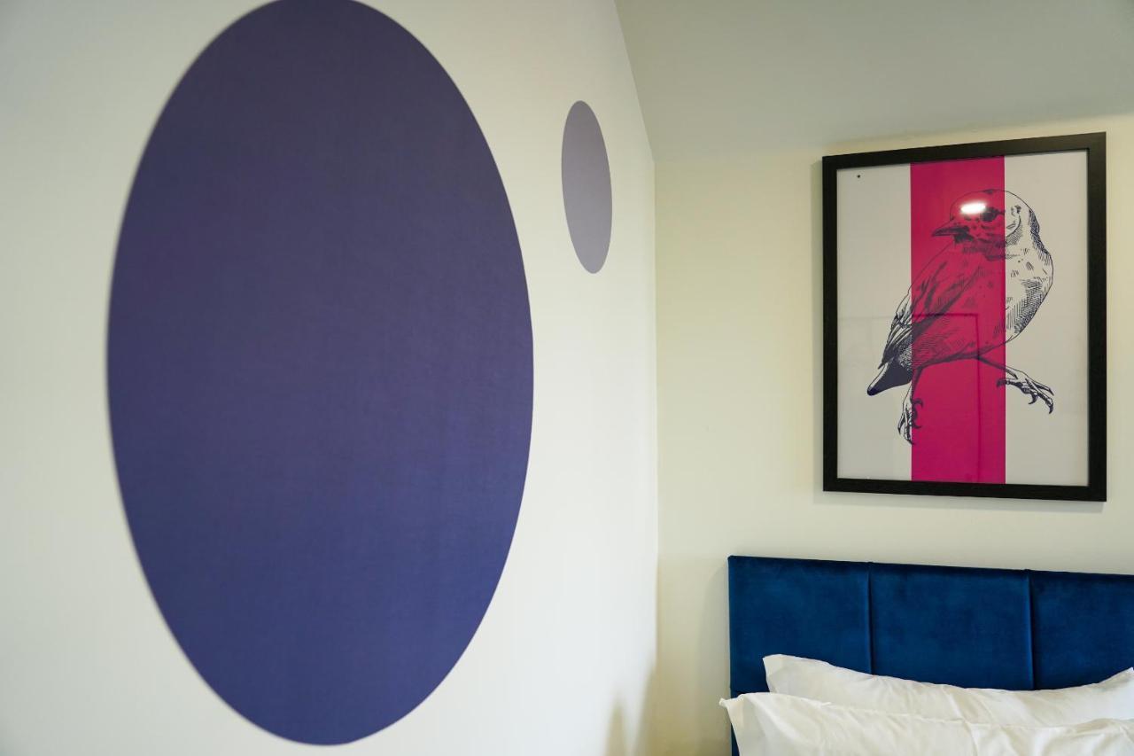 Platform Bedford Apartment Bagian luar foto