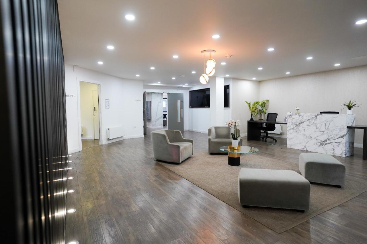 Platform Bedford Apartment Bagian luar foto
